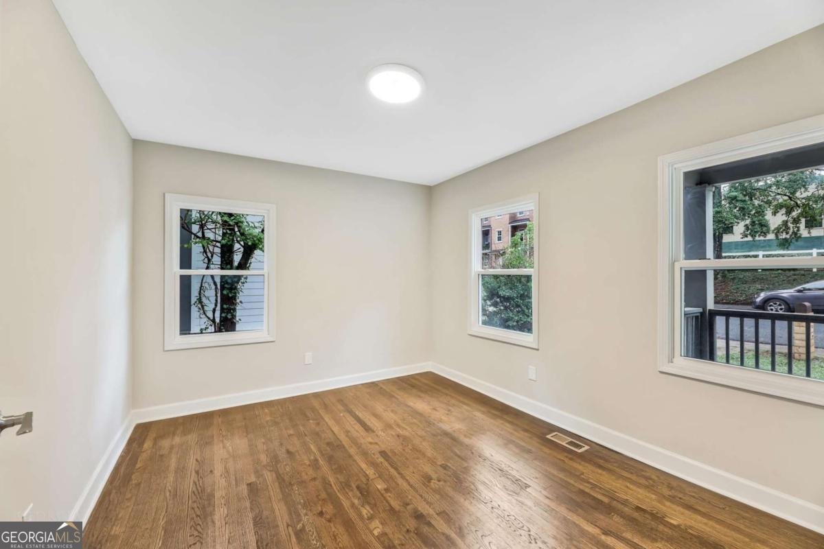 1776 Temple Avenue College Park - 6