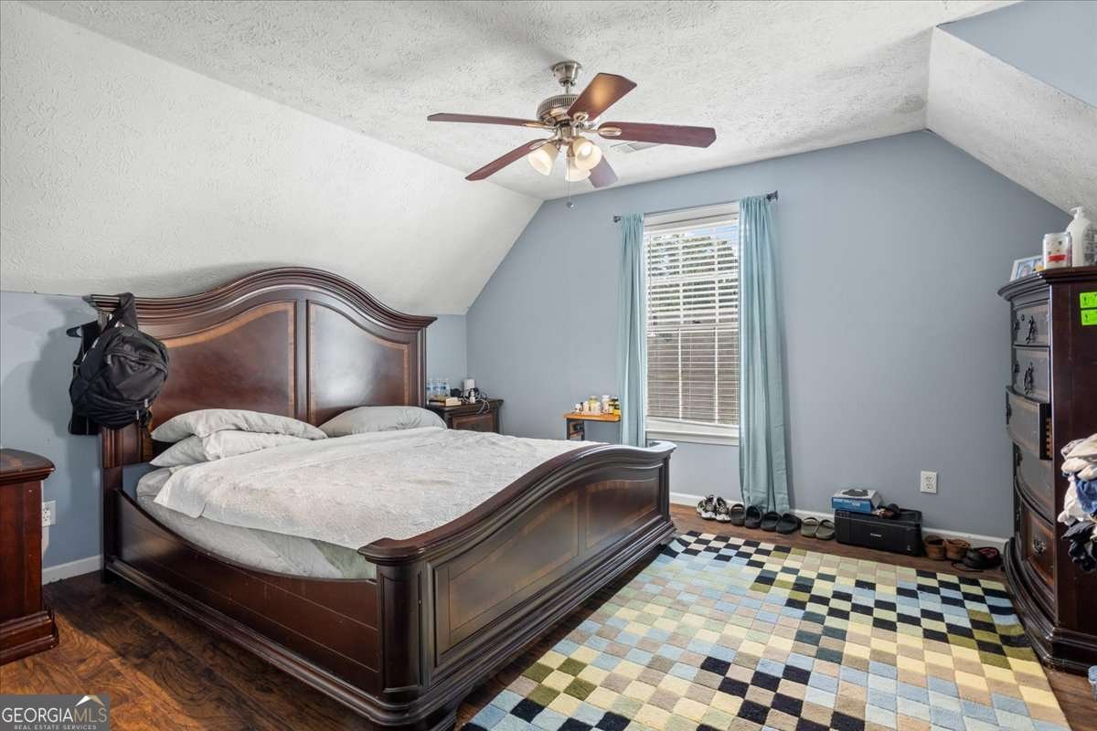 902 Heartwood Circle Lawrenceville - 27