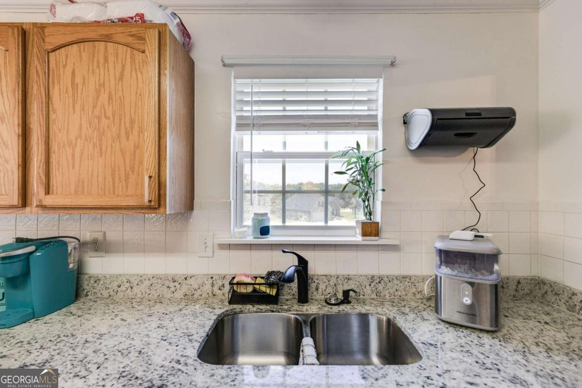 1035 Brushystone Drive Loganville - 8