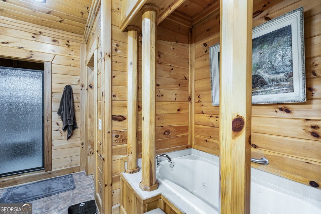 3383 Indian Springs Drive Hiawassee - 27