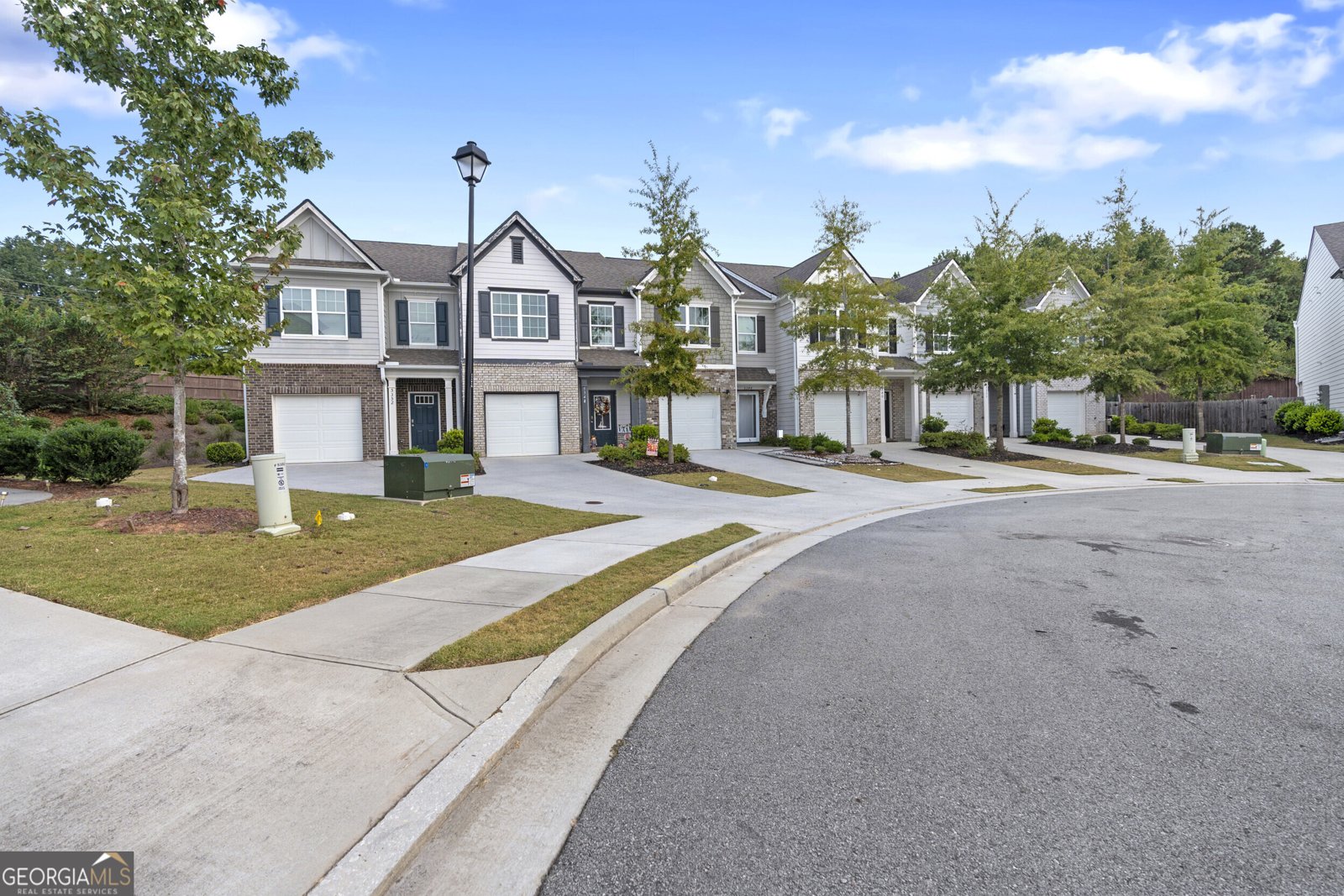 5348 Barberry Avenue Oakwood - 2