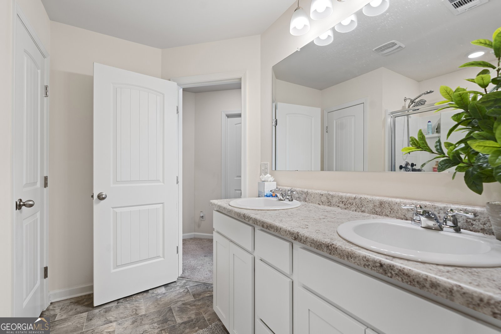 5348 Barberry Avenue Oakwood - 25