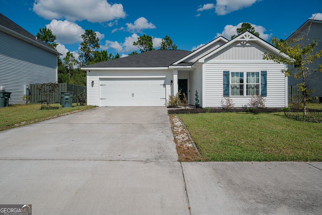 426 Brightleaf Circle Hinesville - 1