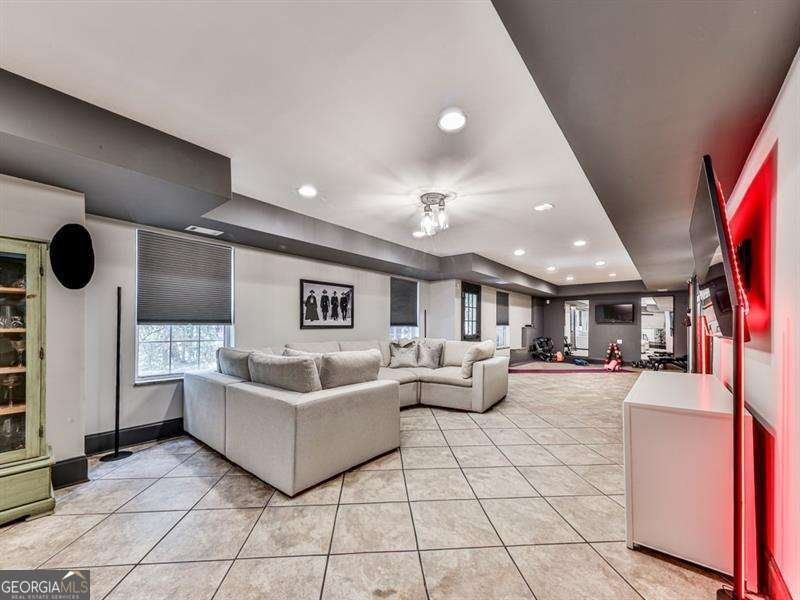 424 White Cloud Trail Canton - 40