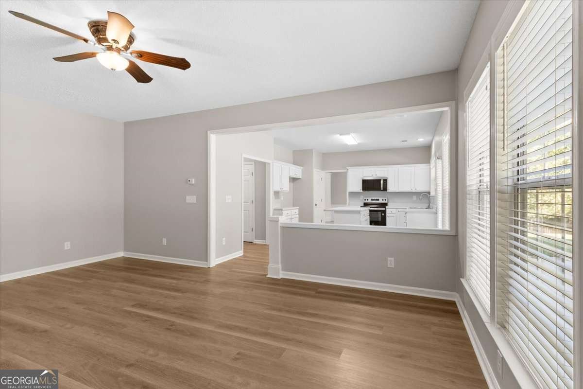 622 Keeneland Terrace Woodstock - 11