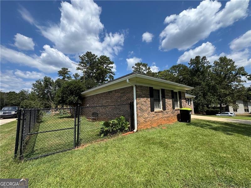 1709 Elizabeth Court Conyers - 25