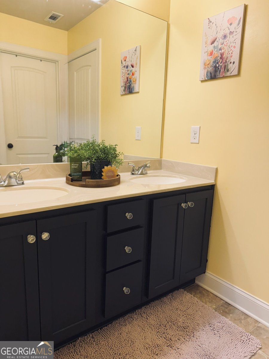 522 Thomas Drive Loganville - 22