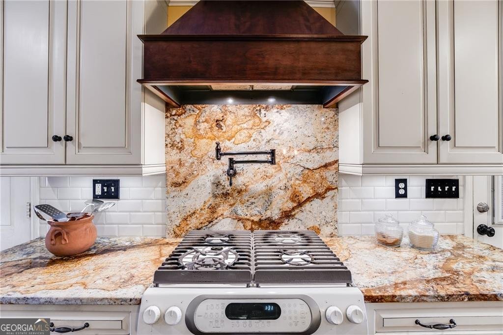 1130 Lake Drive Roswell - 14
