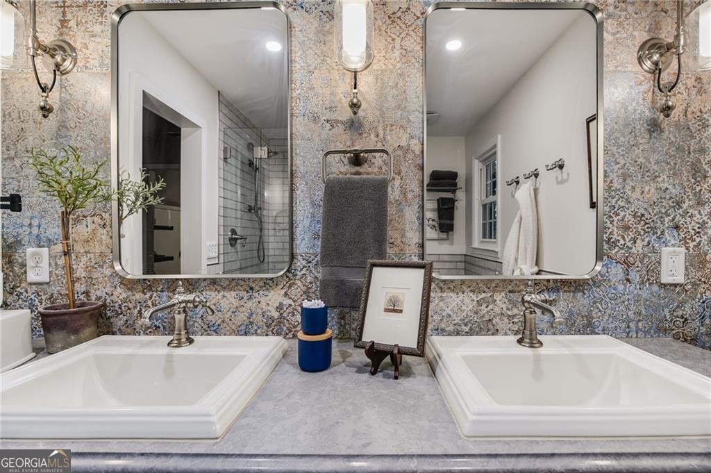 1130 Lake Drive Roswell - 25