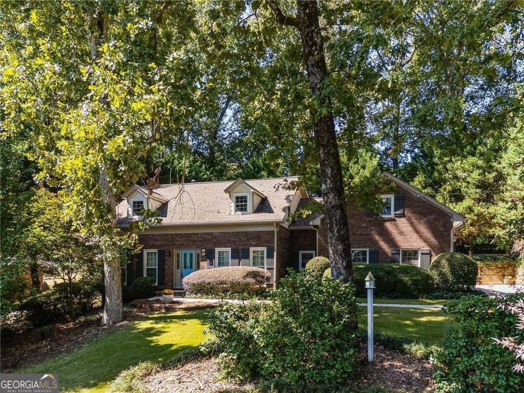 1130 Lake Drive Roswell - 3