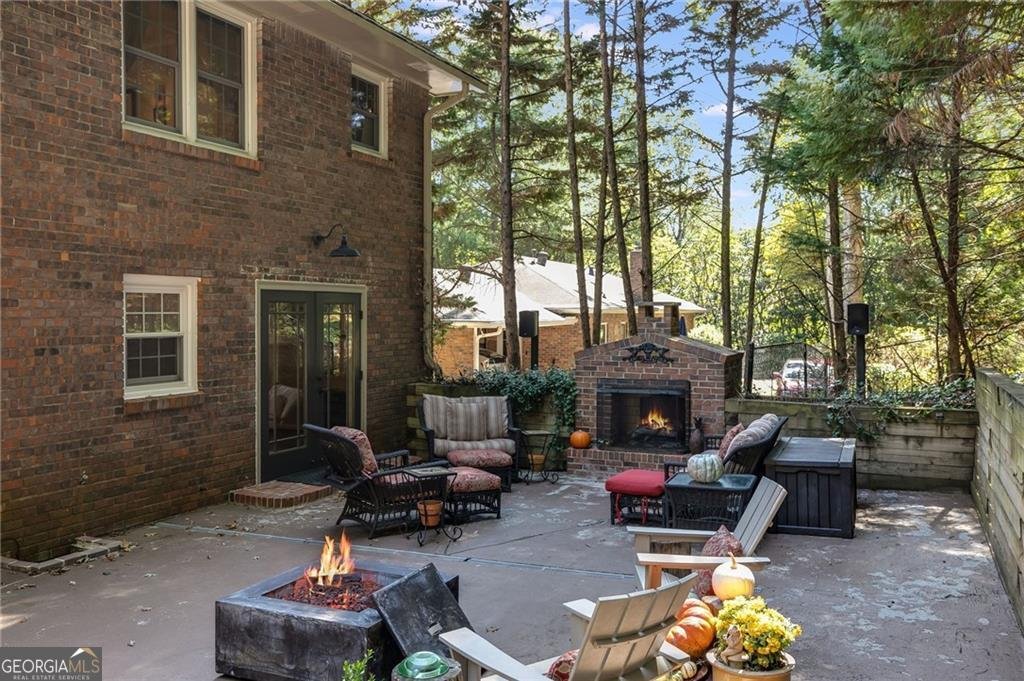 1130 Lake Drive Roswell - 32
