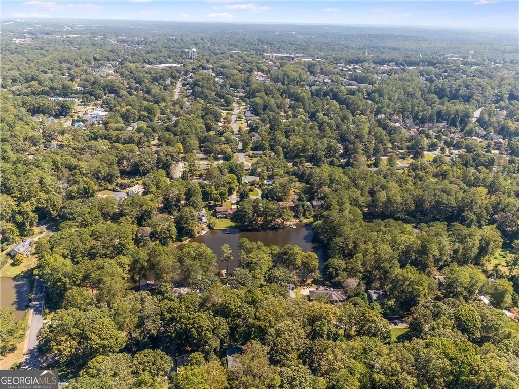 1130 Lake Drive Roswell - 39