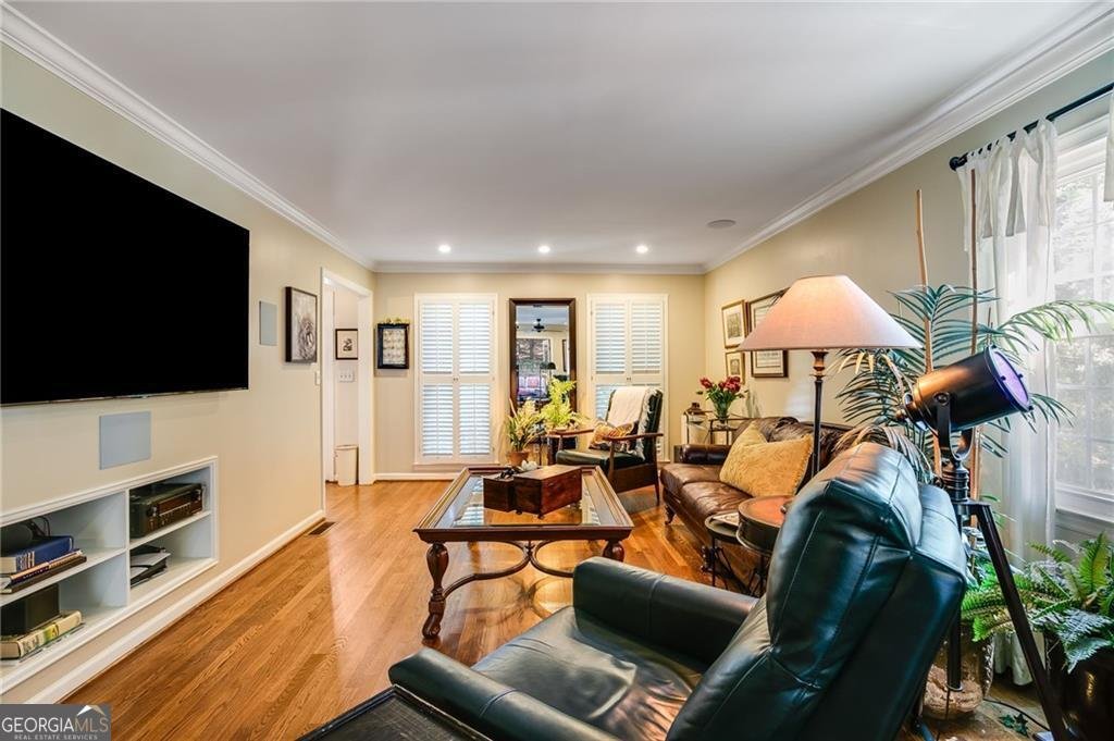 1130 Lake Drive Roswell - 7
