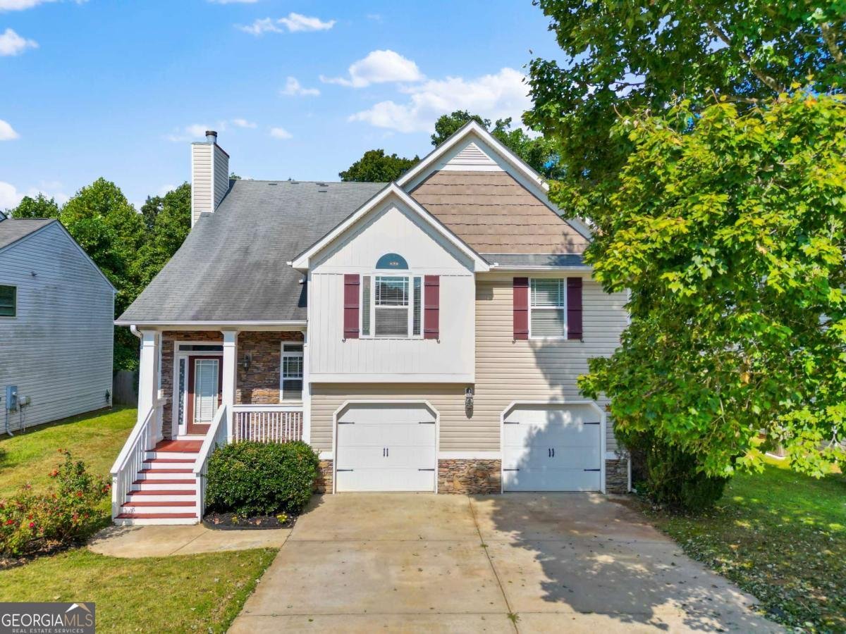 7125 Creeksong Drive Douglasville - 2