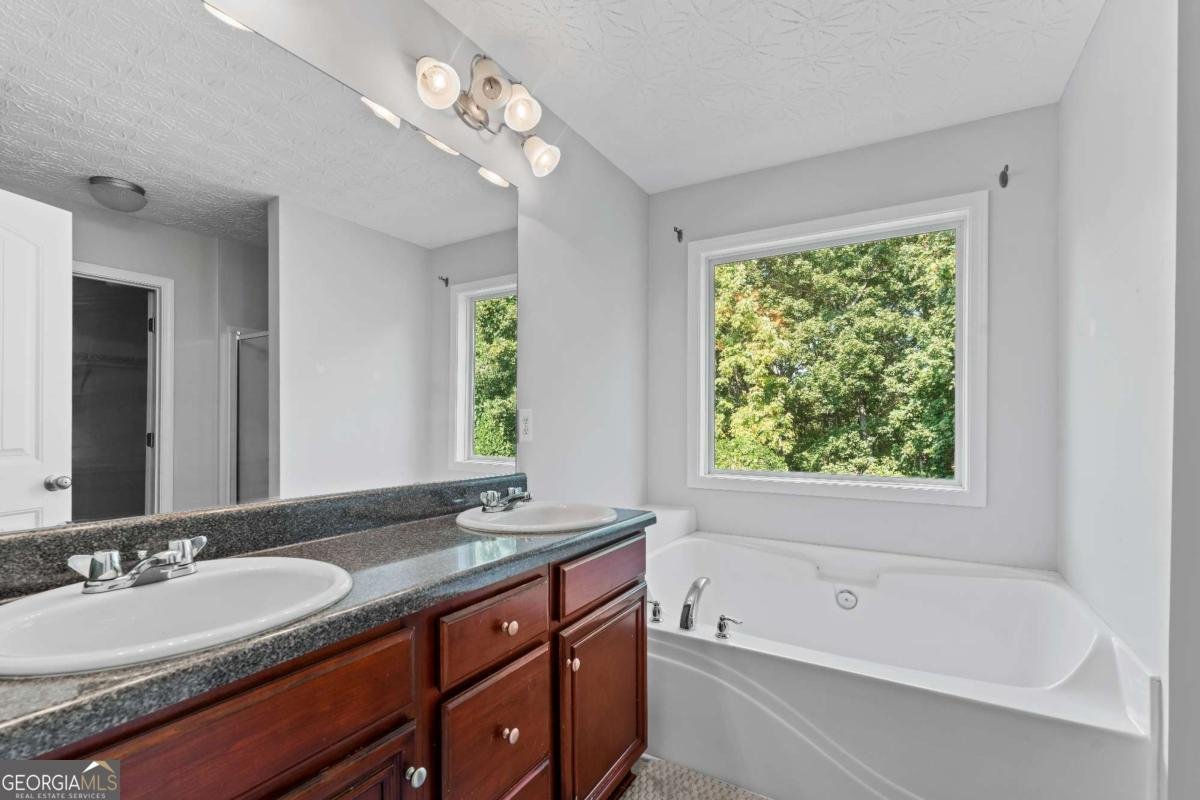 7125 Creeksong Drive Douglasville - 22
