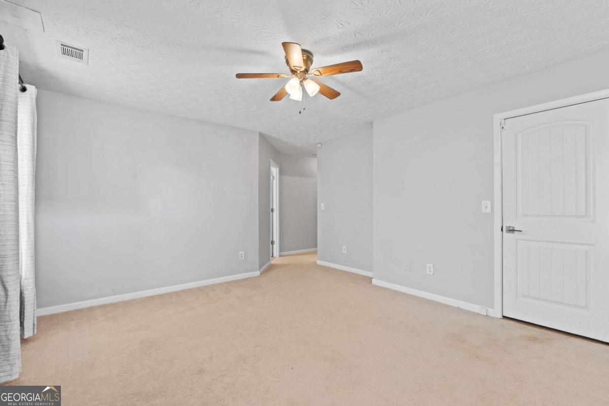 7125 Creeksong Drive Douglasville - 27