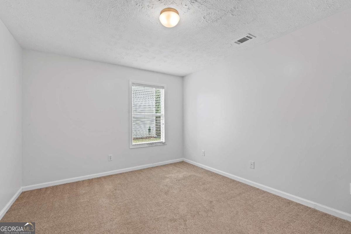 7125 Creeksong Drive Douglasville - 28