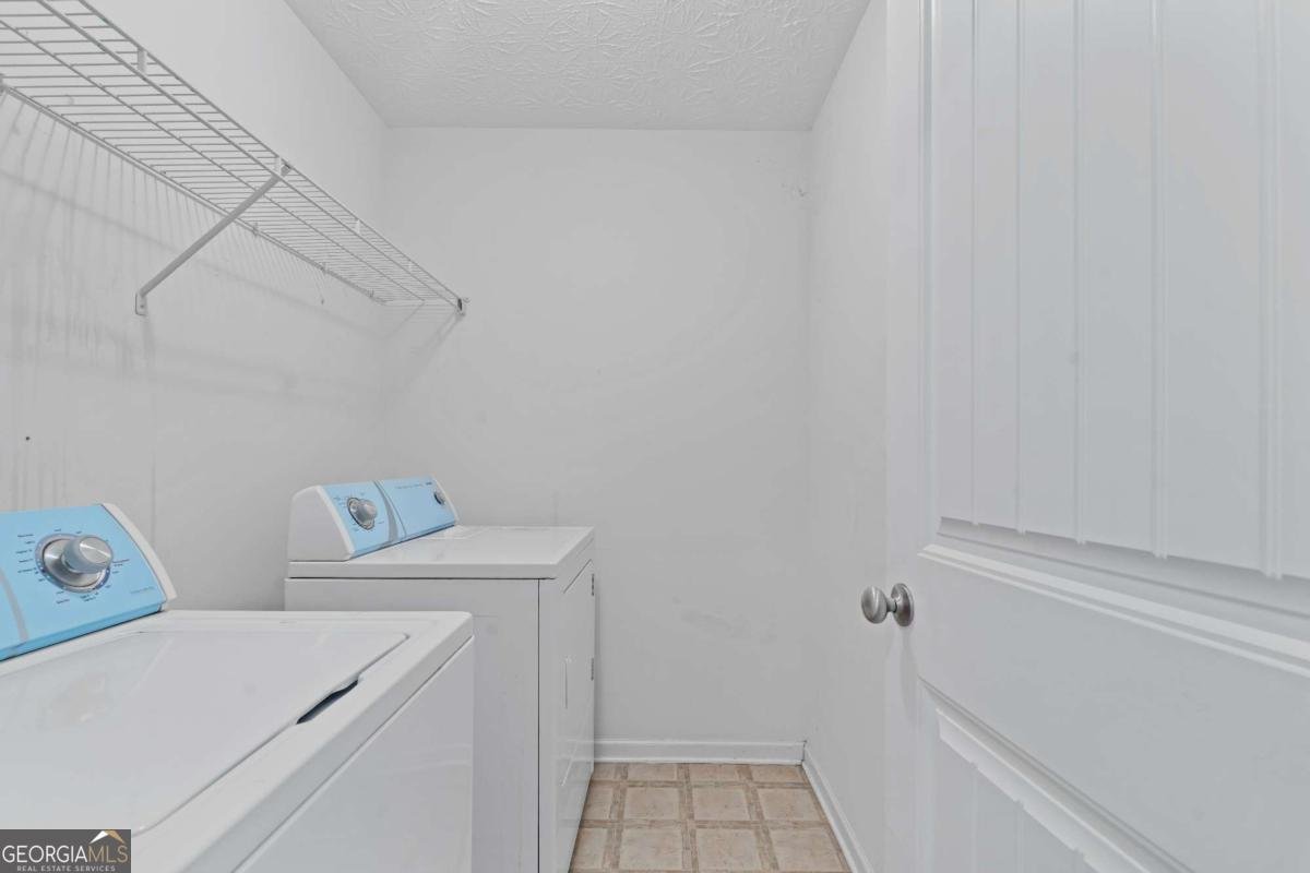 7125 Creeksong Drive Douglasville - 32