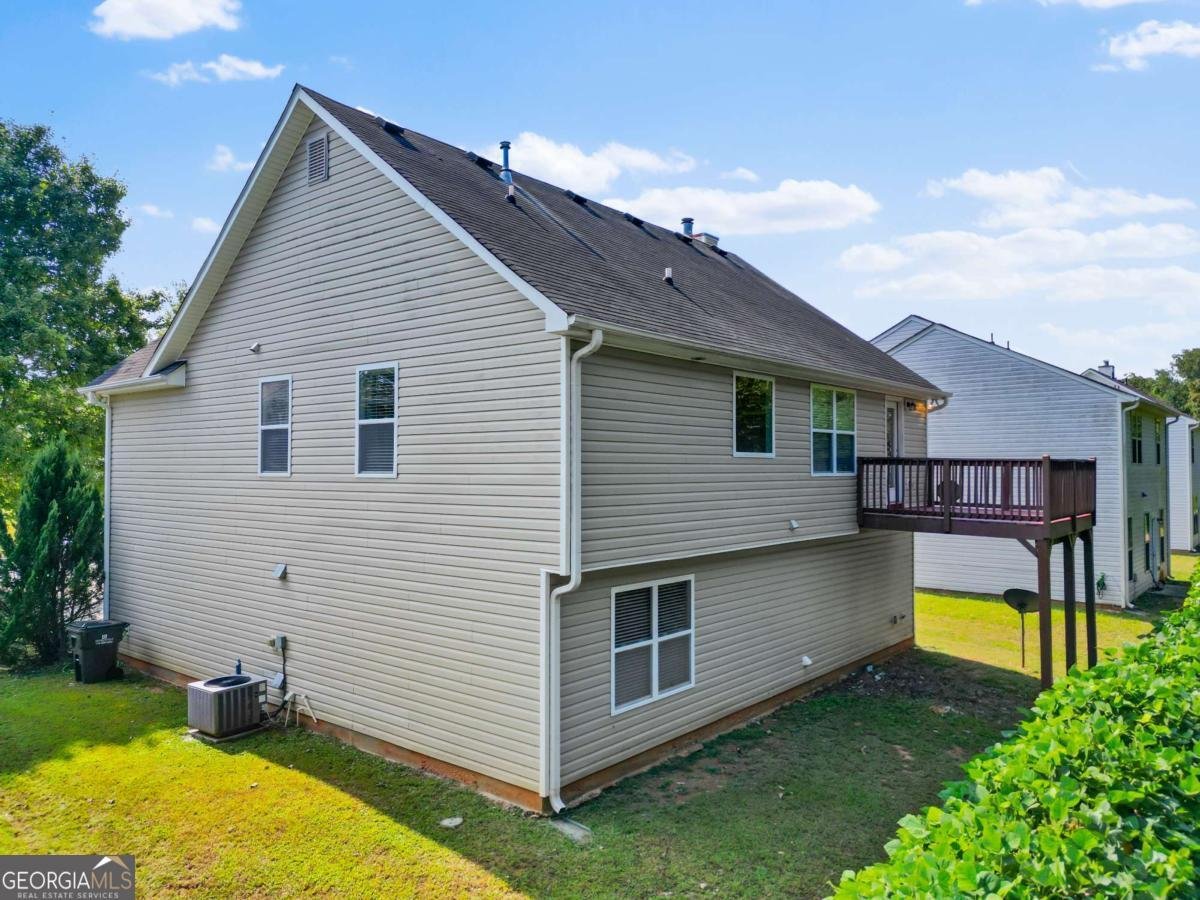7125 Creeksong Drive Douglasville - 35