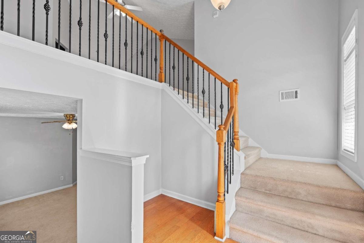 7125 Creeksong Drive Douglasville - 7