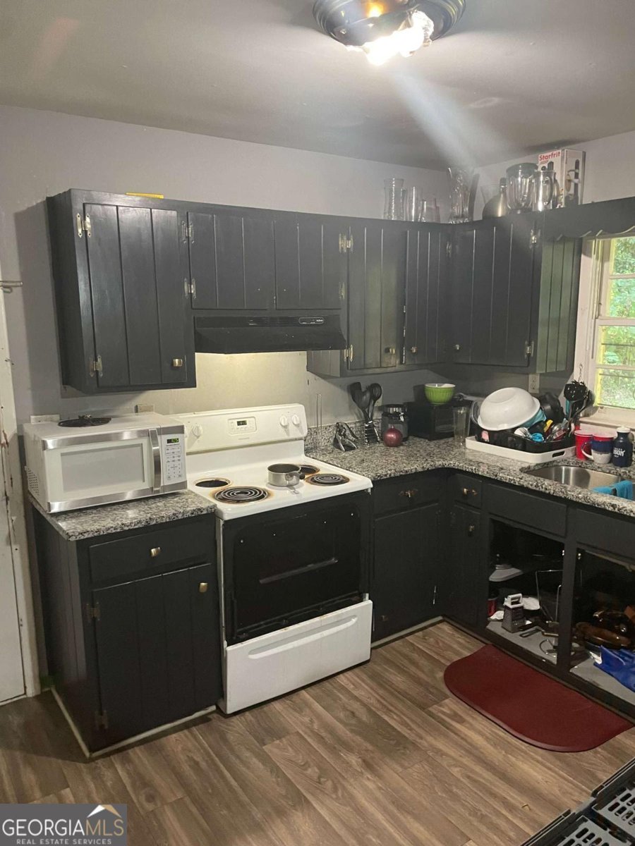 375 Derbyshire Drive Stone Mountain - 1