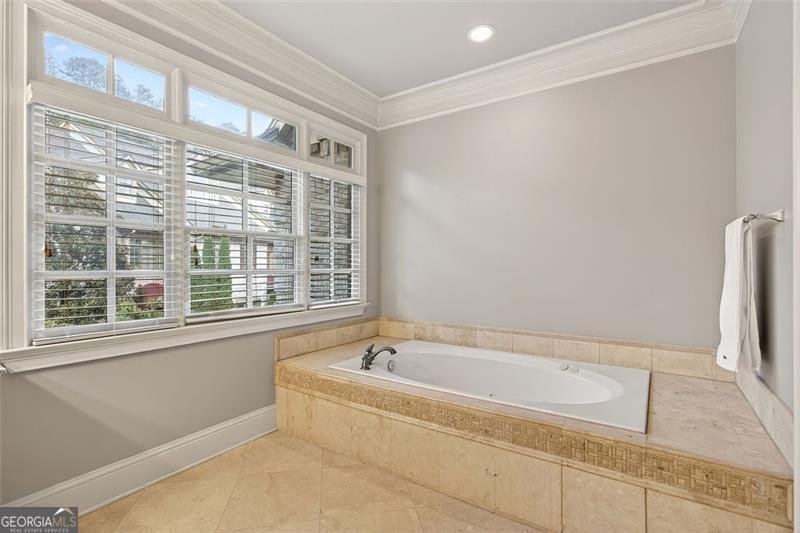 6273 CLAPHAM Lane Johns Creek - 16