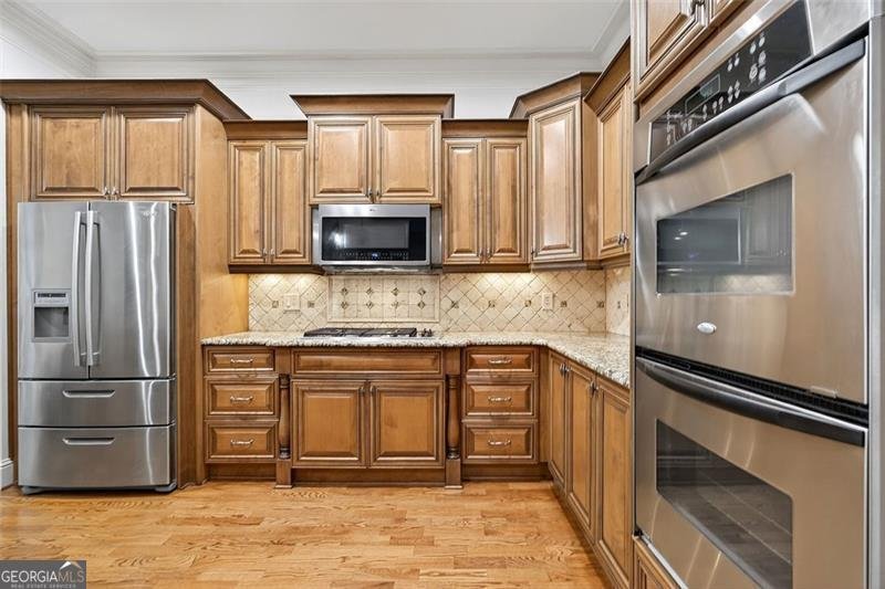 6273 CLAPHAM Lane Johns Creek - 8
