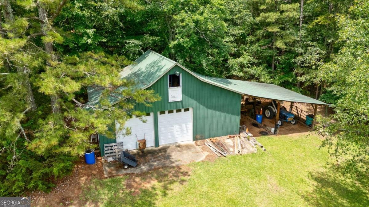 1348 Barwick Hill Road Comer - 1