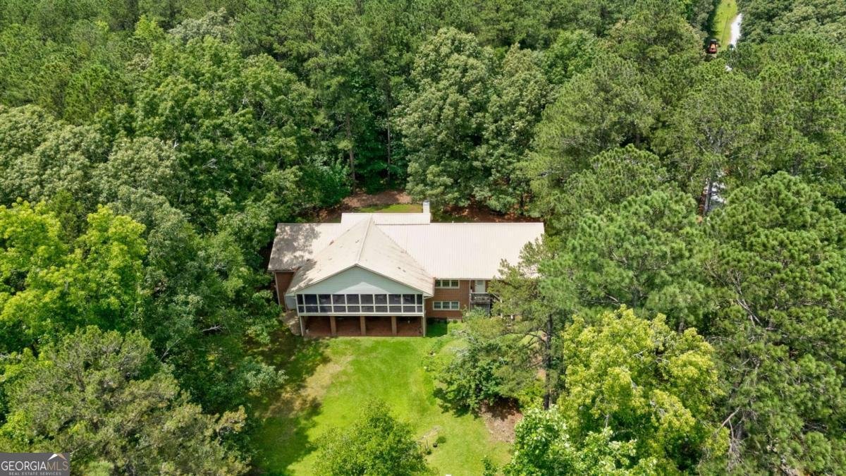 1348 Barwick Hill Road Comer - 15