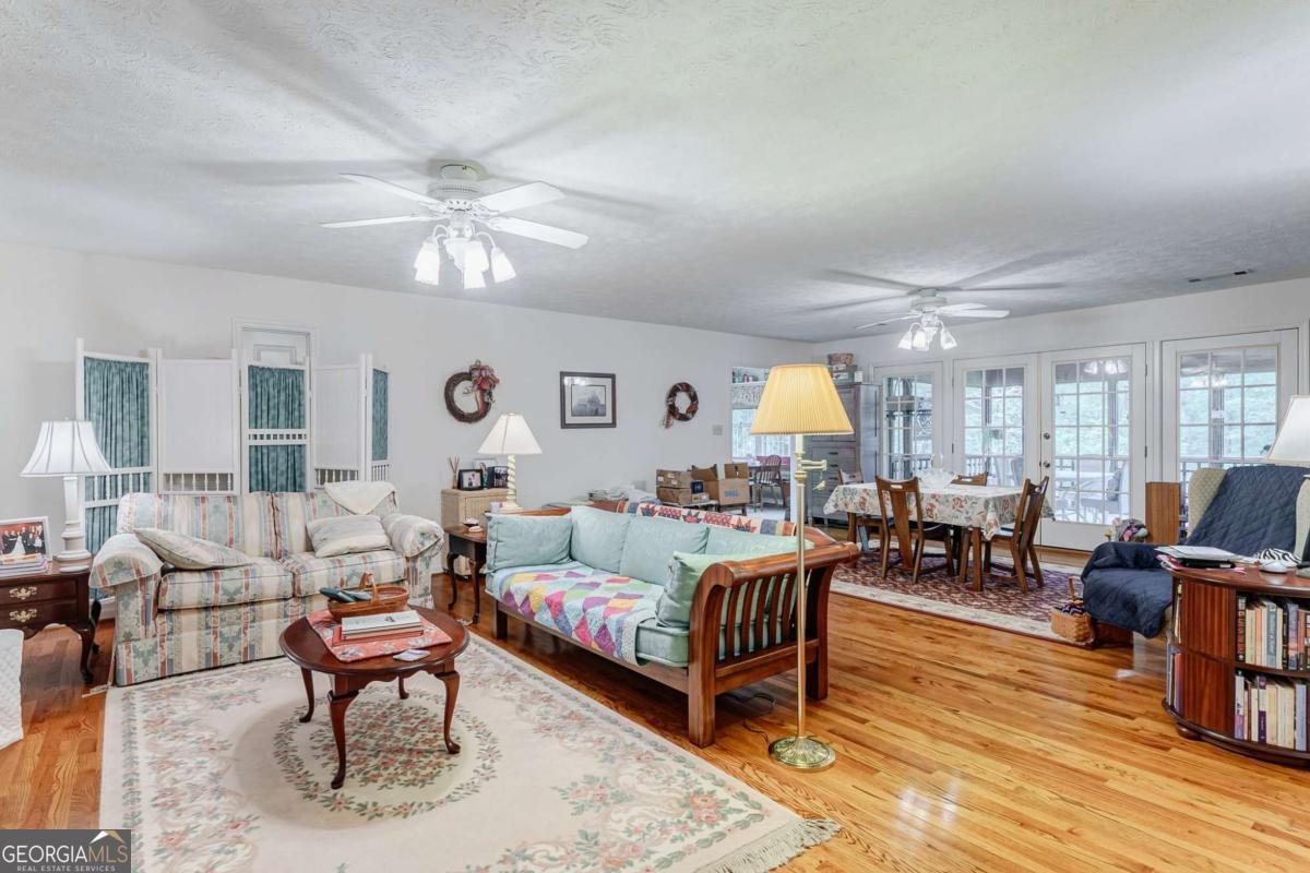 1348 Barwick Hill Road Comer - 23