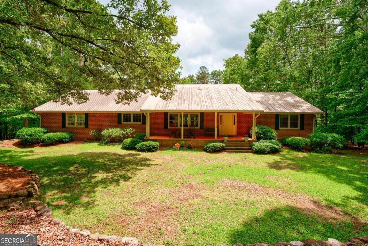 1348 Barwick Hill Road Comer - 32