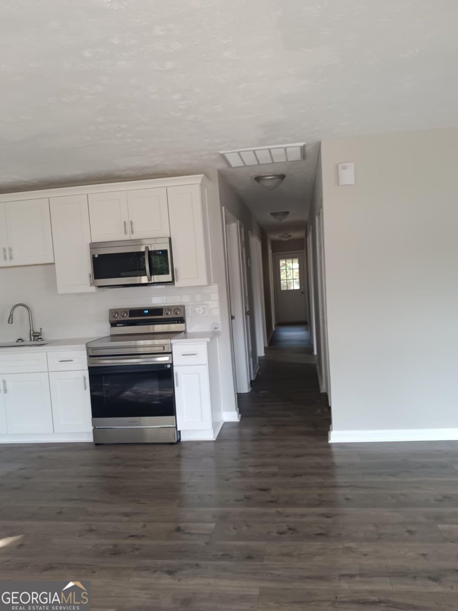 202 Parker Lane Lagrange - 3