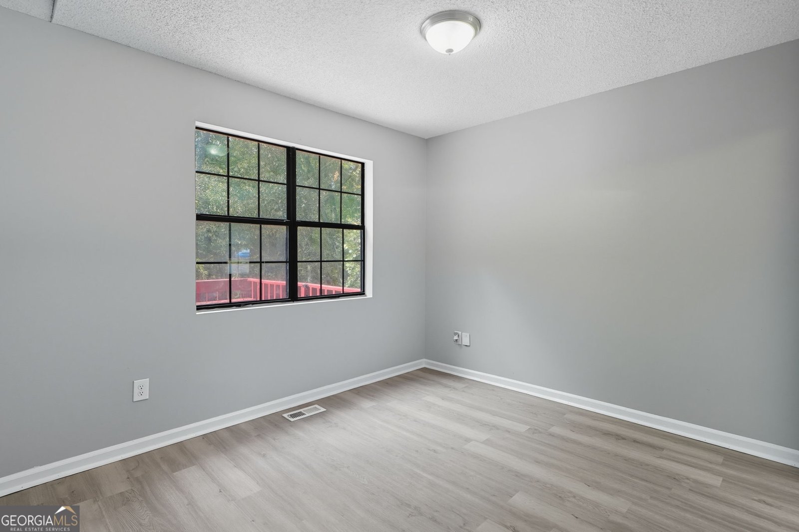 109 Mayflower Circle Cartersville - 1