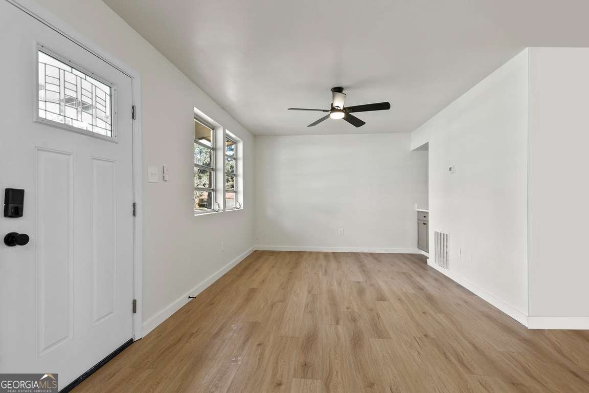 5 Burbank Boulevard Savannah - 14