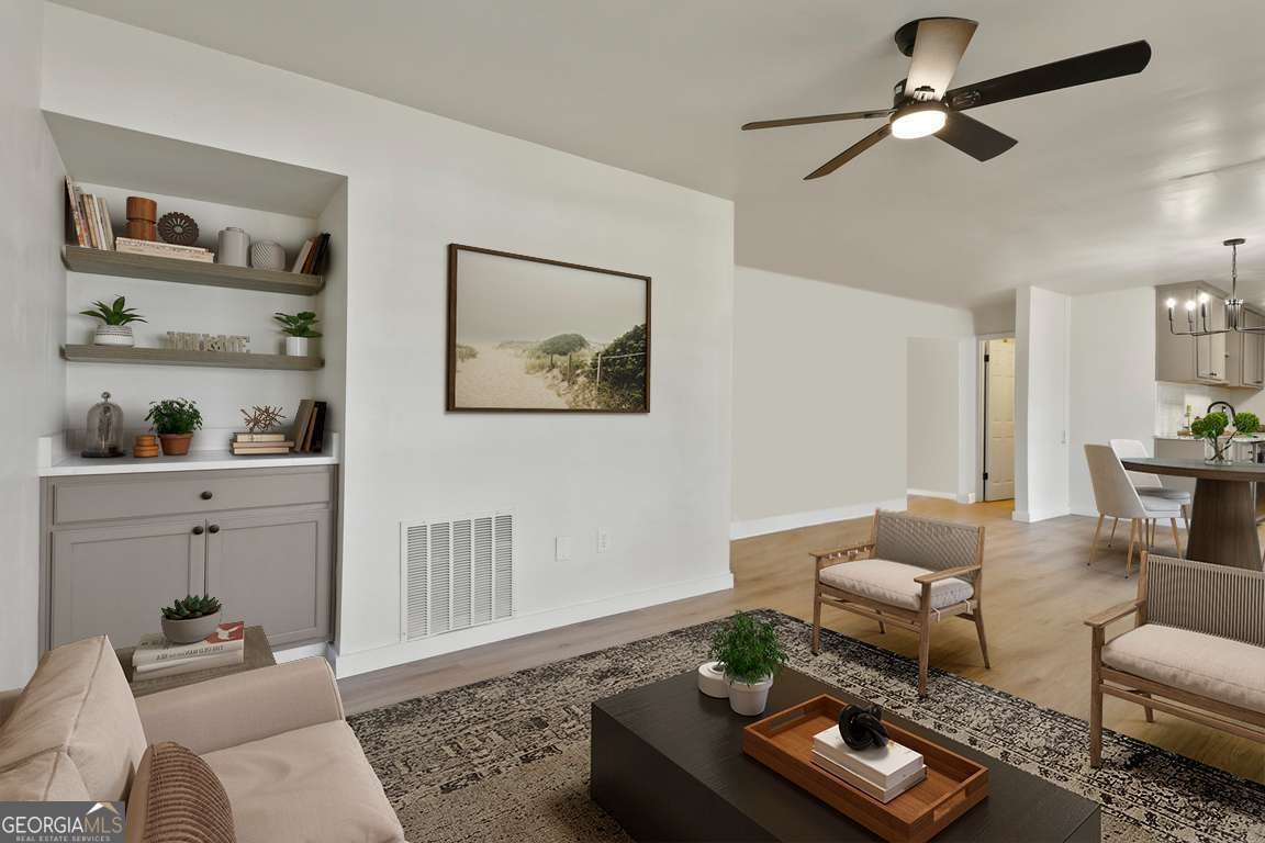 5 Burbank Boulevard Savannah - 2