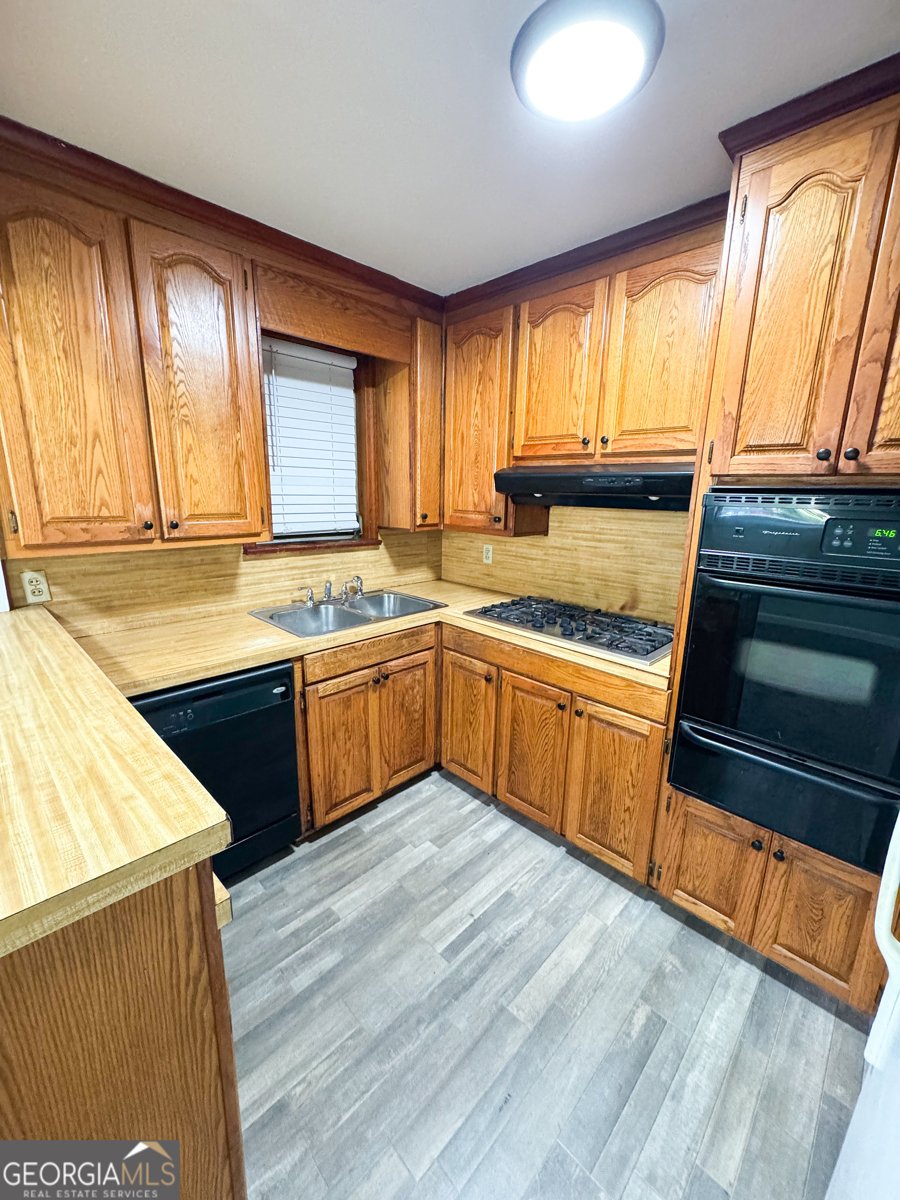 201 Chilton Crescent Lagrange - 3