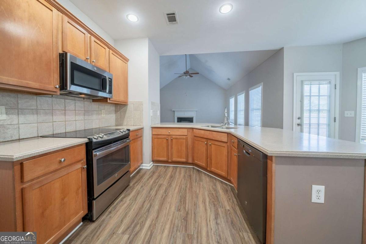 740 Rock Elm Drive Auburn - 12