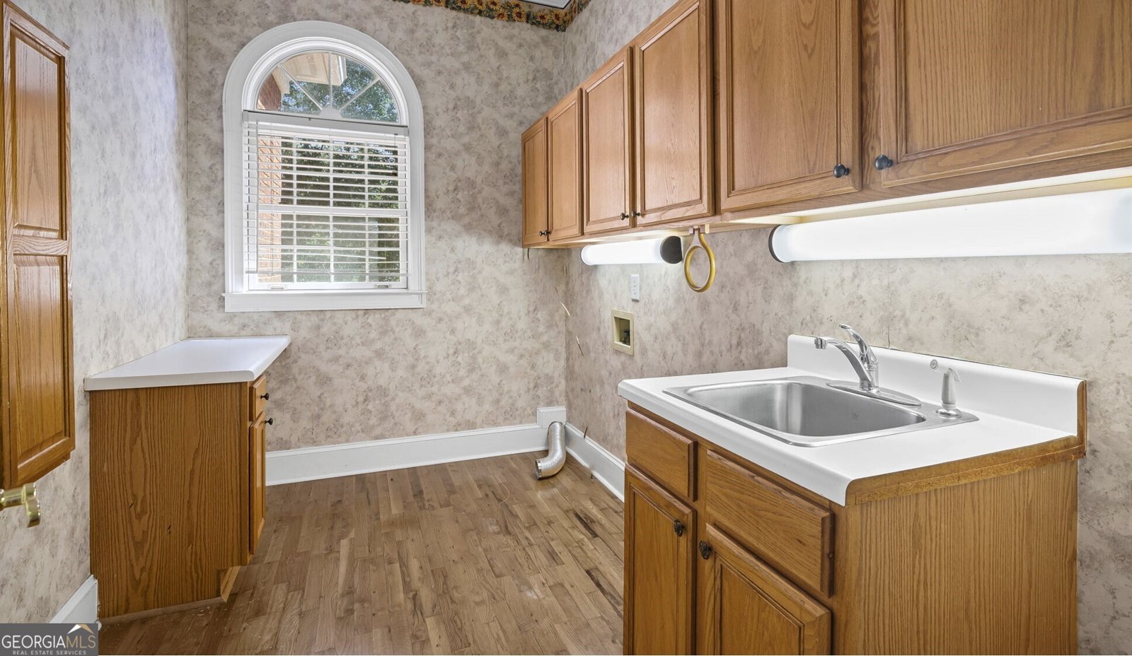 1202 Hodges Circle Mansfield - 38