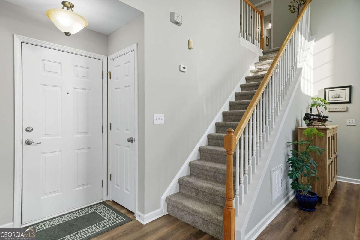 615 Bedford Court Woodstock - 10