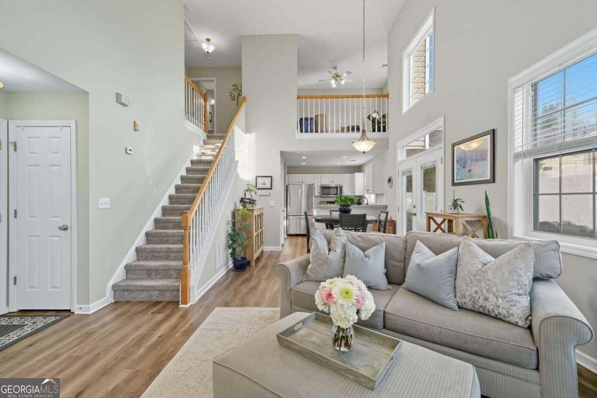 615 Bedford Court Woodstock - 2