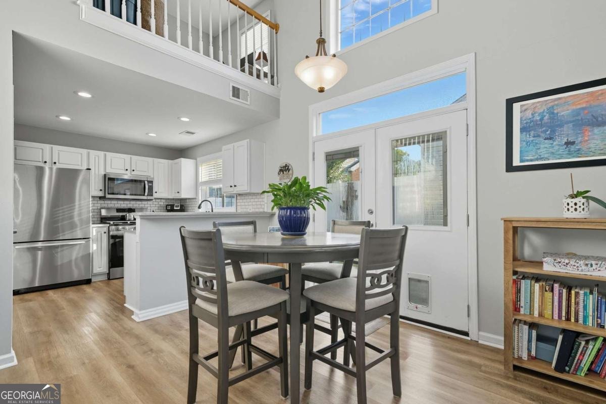 615 Bedford Court Woodstock - 6