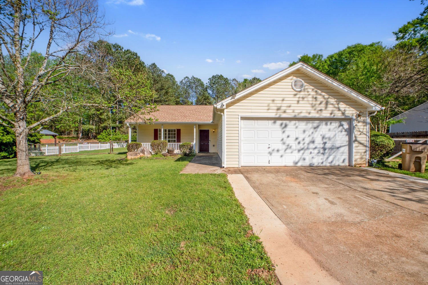 1109 Ravenwood Drive Bethlehem - 1