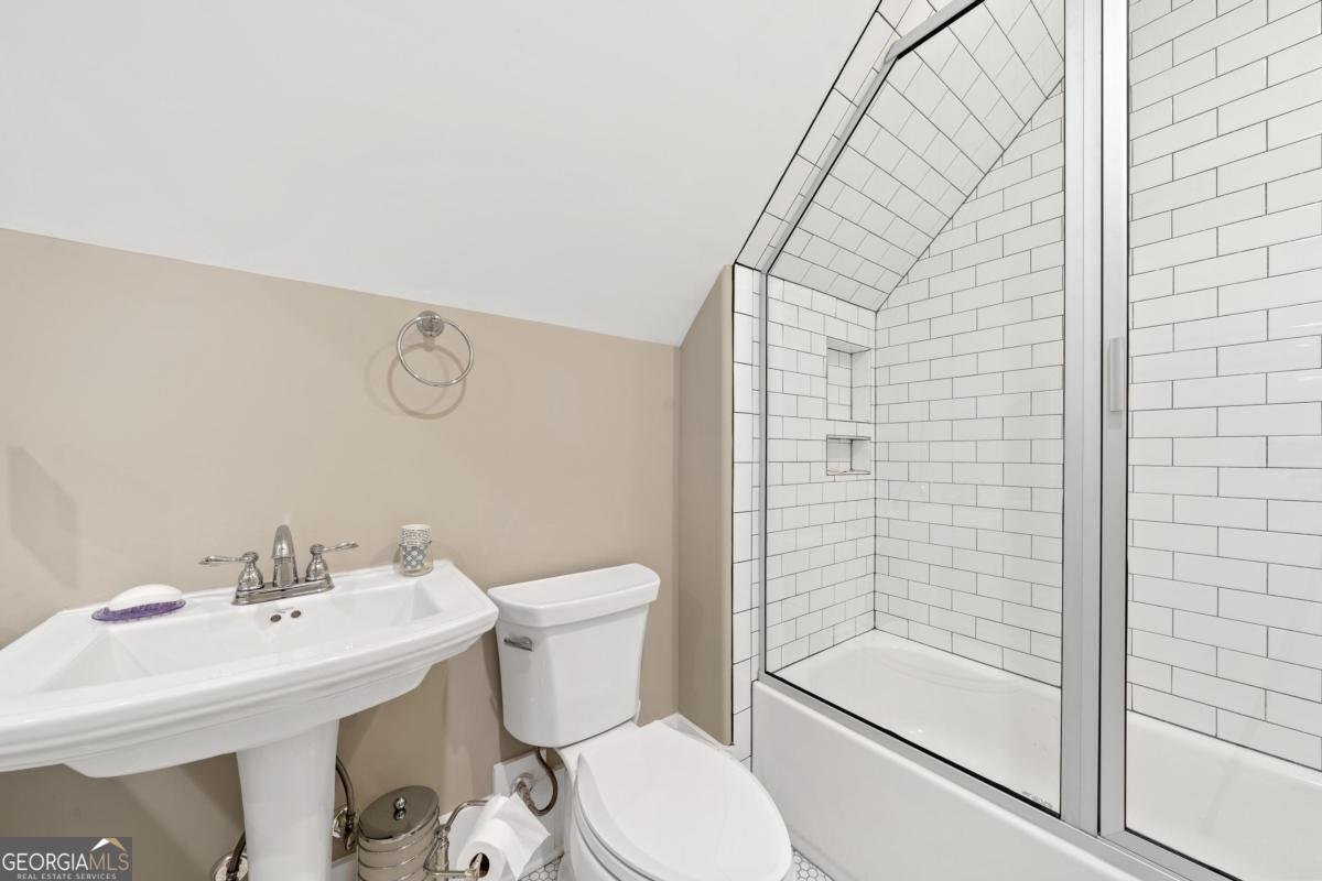 1040 Quaker Ridge Road Greensboro - 34