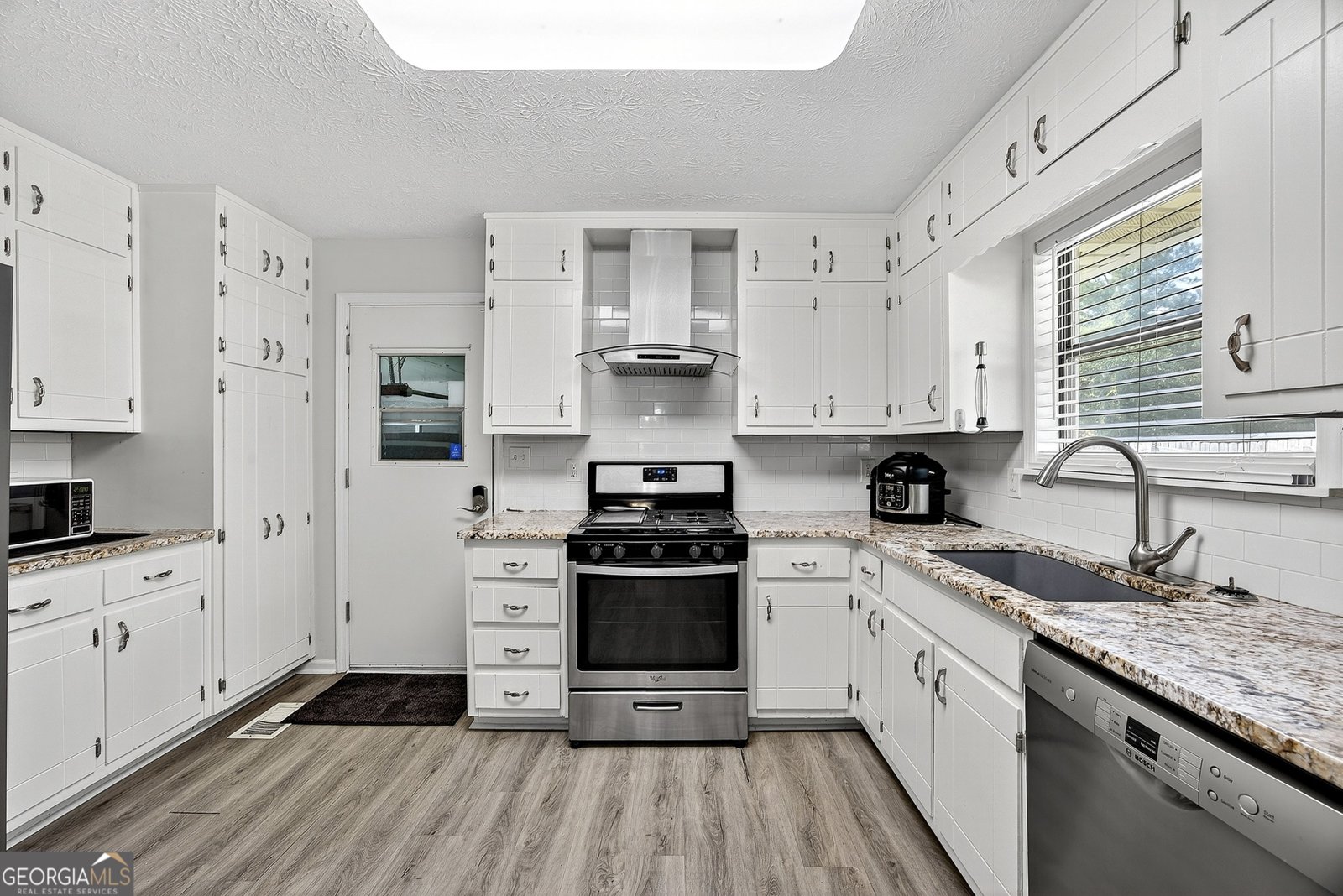 6139 Katherine Road Rex - 7