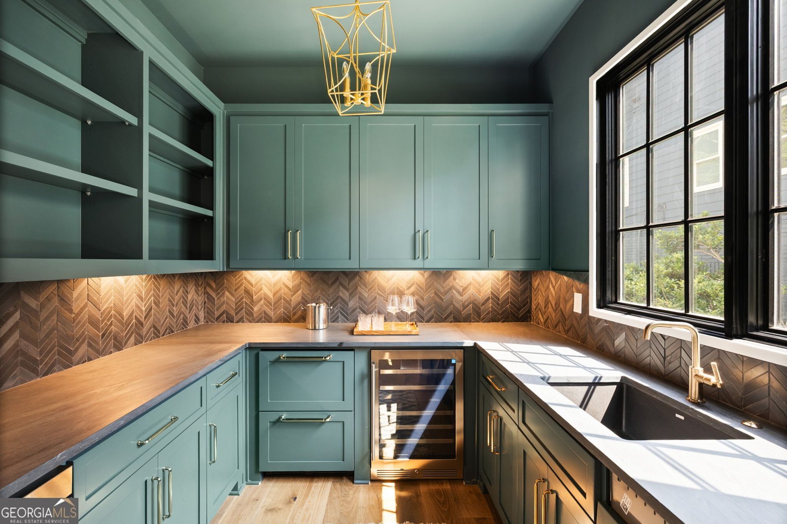 991 Courtenay Drive Atlanta - 11