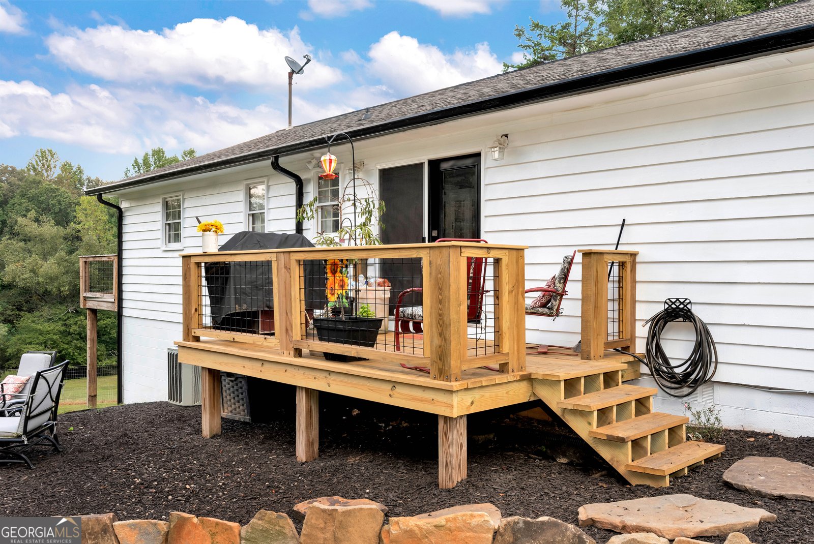 5265 New Liberty Road Clarkesville - 52