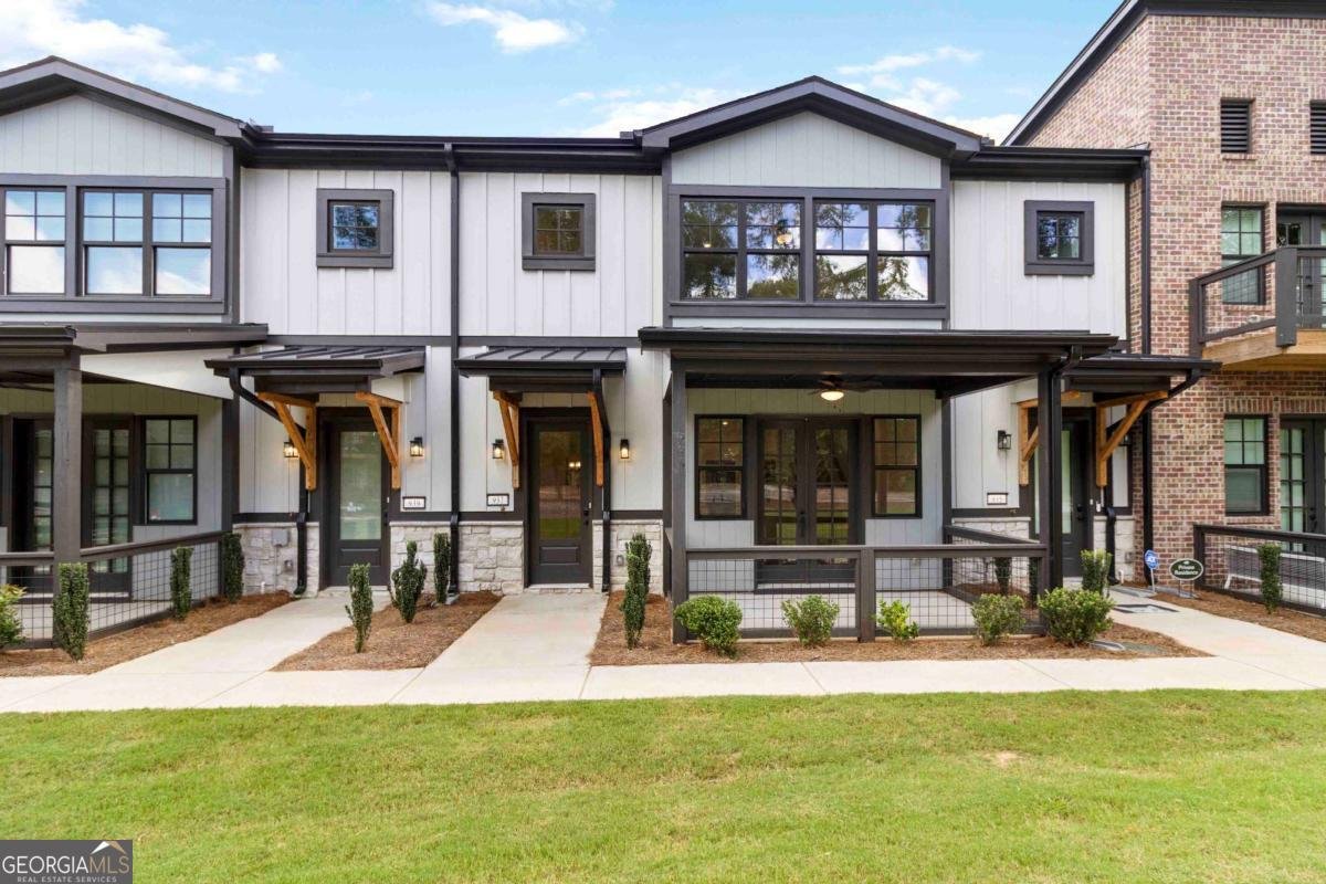 937 Willingham Drive Hapeville - 1