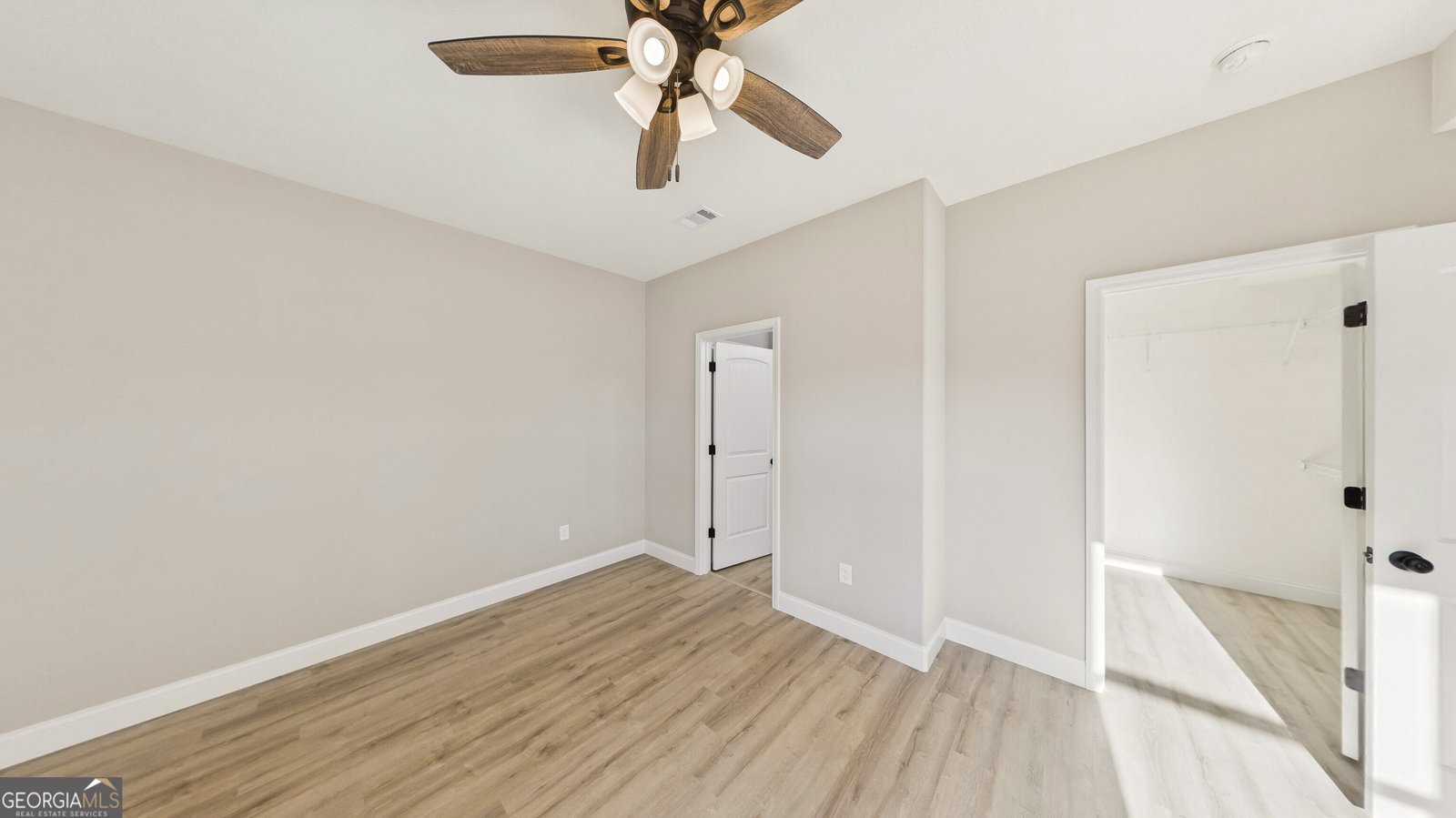 238 Beau Claire Circle Byron - Photo 33