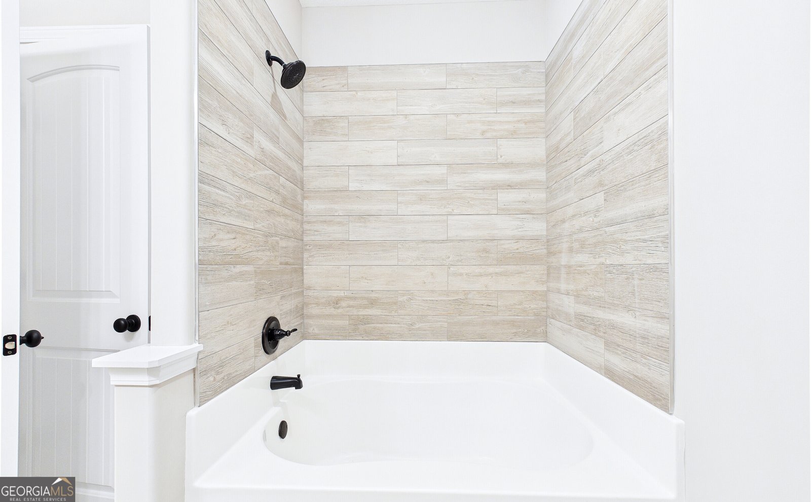 238 Beau Claire Circle Byron - Photo 38