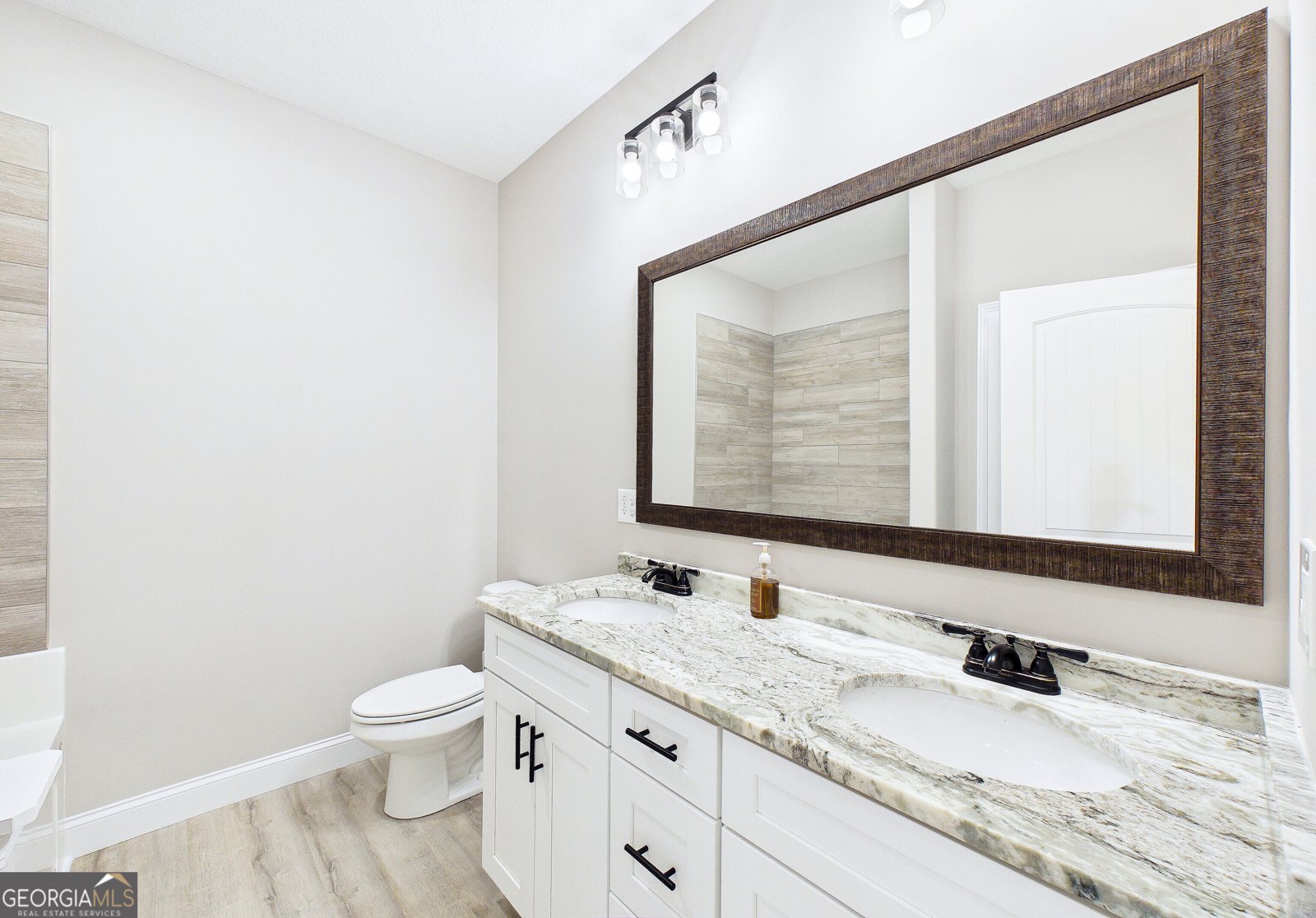 238 Beau Claire Circle Byron - Photo 39